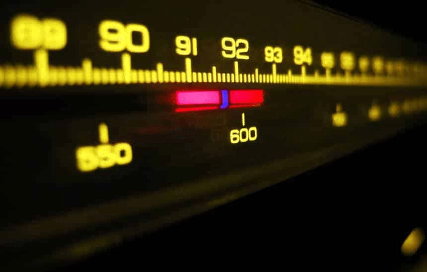 Listening to AM/FM Radio on Your Smartphone