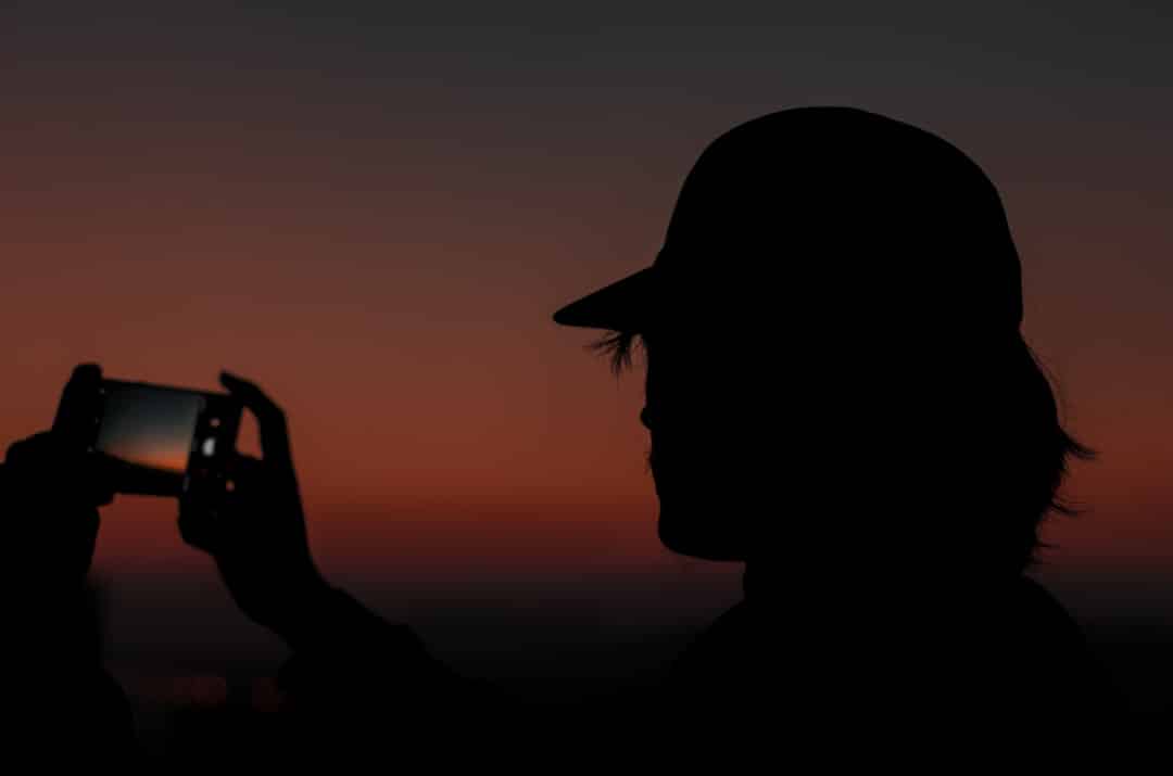 Who’s Viewing My Profile: App to Reveal Inspectors